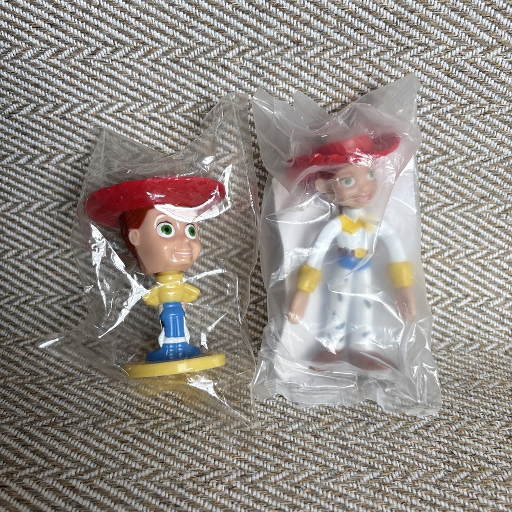 2 Disney‎ Pixar Toy Story JESSIE Bobble Head & Bendable Toy KELLOGGS Cereal